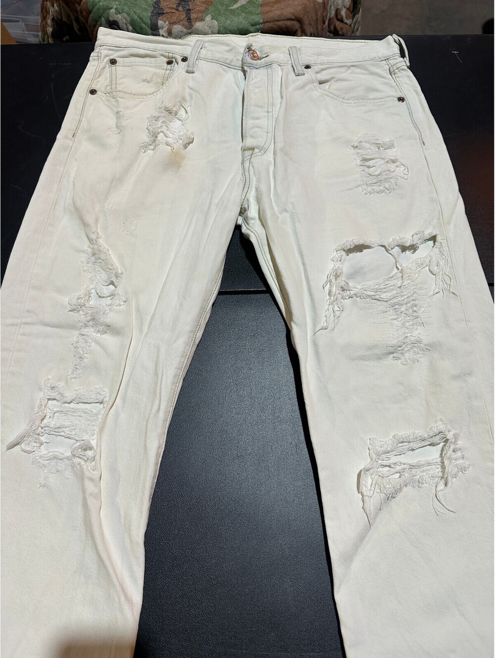 Levis 501 Mens White Distressed Jeans 33x30 Mexico